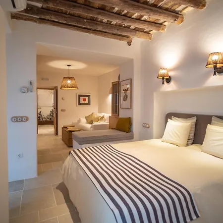 Mondejar 14 Coliving Centro Konukevi 3*